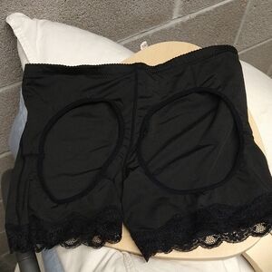 Elegant Black Lace Trim Women's Butt Lifter Shapewear